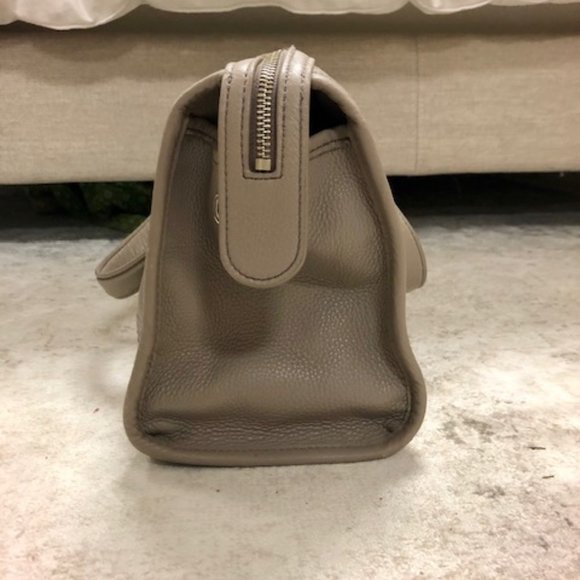 Tory Burch Britten Leather Satchel - Picture 2 of 4